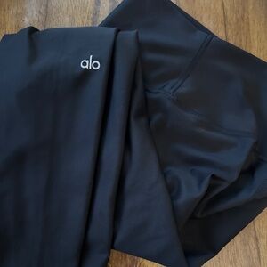 ALO Yoga Black High-Waist Airlift Leggings